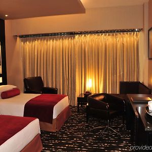 Club Twin Room